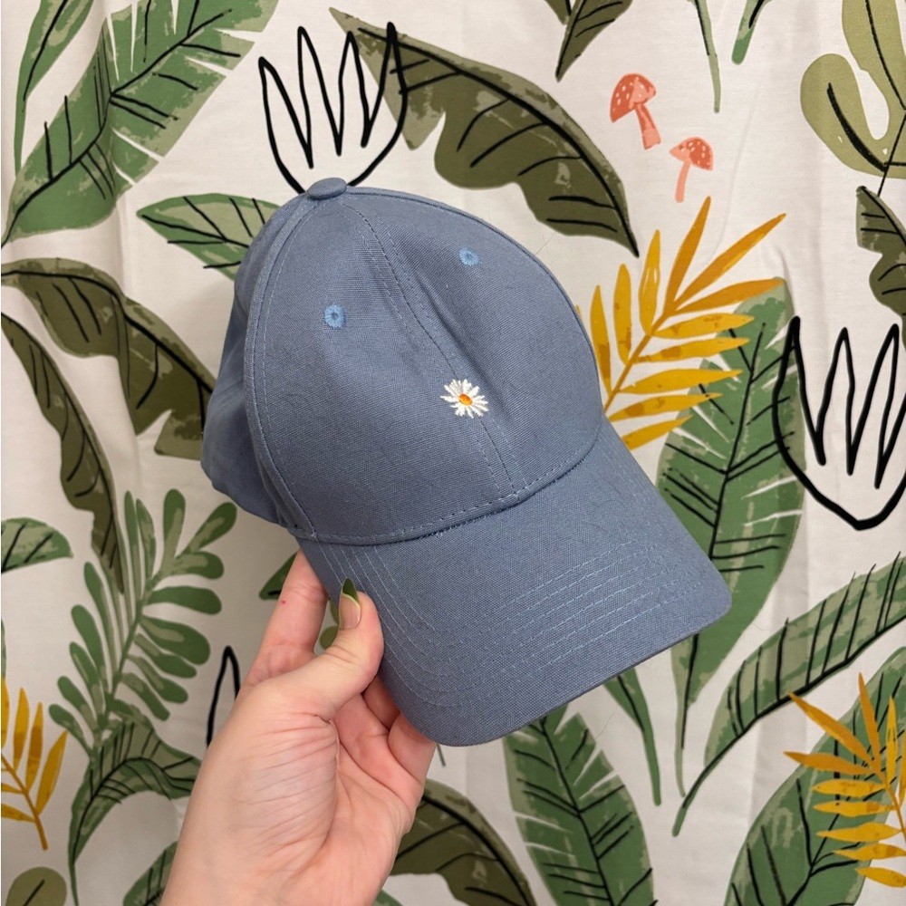 Daisy High Ponytail Cap- Periwinkle